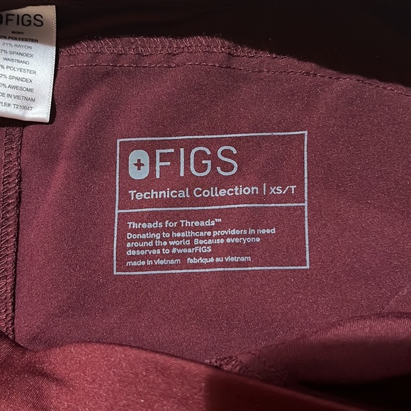 Figs maroon technical collection size XS/T EUC - Picture 3 of 4